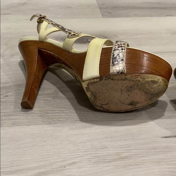 Louis Vuitton Vintage Snake Skin Wood Bottom Heels - 39 - Picture 8 of 10